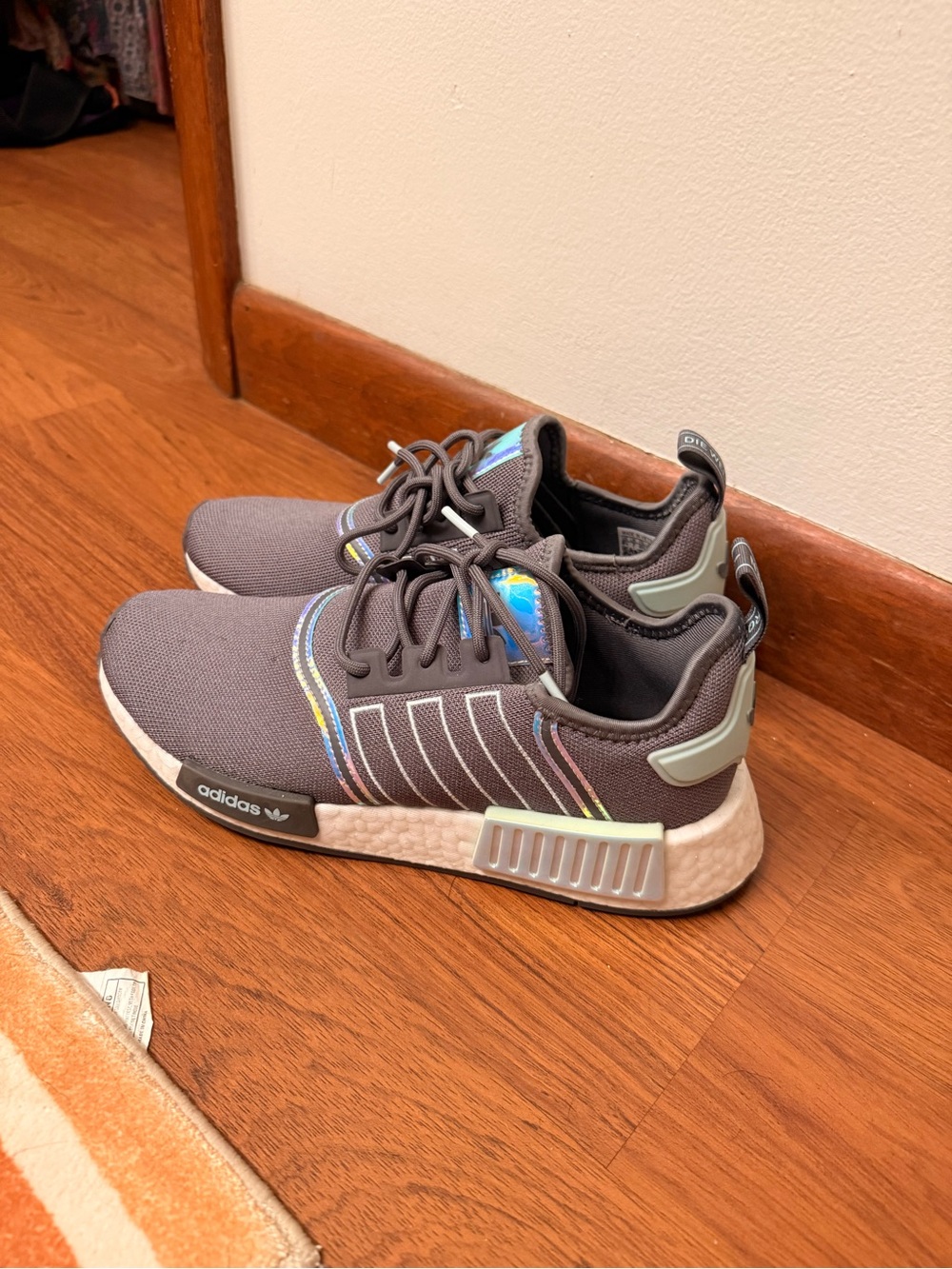 ADIDAS NMD-R1